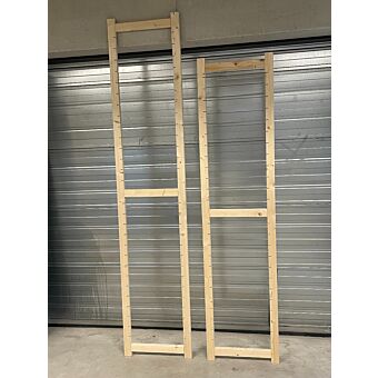 Houten staander 2.390 mm.  x 400 mm.